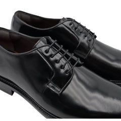 Stringata nera in pelle Andrea Ferri AE01 vista laterale.