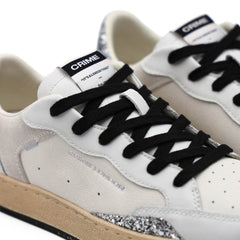 Dettaglio Sneaker Crime London Chelsea 21203 bianca con glitter argento
