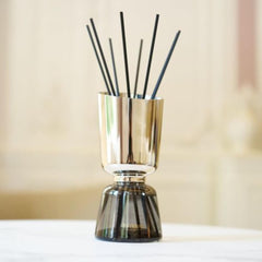 Profumatore per ambienti Esteban Cèdre con bastoncini profumati.