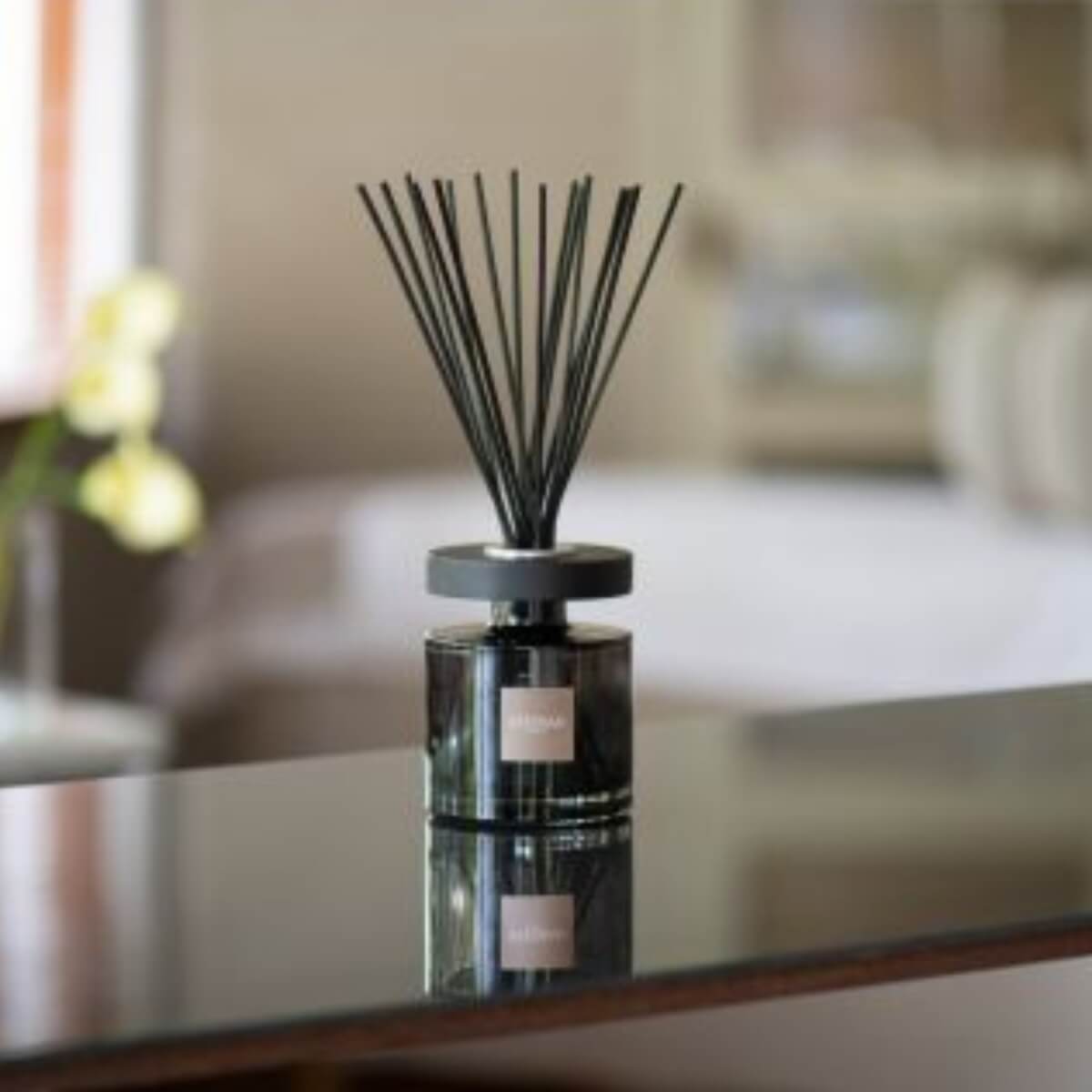 Bouquet profumato per ambienti Terre d’Ocre Karité con design elegante.