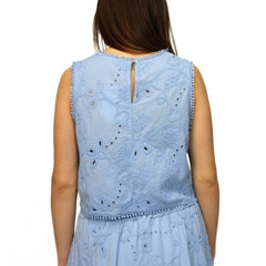 Top azzurro Goa Goa con ricami decorativi