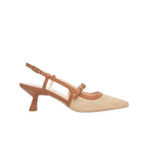 Slingback Nero Giardini raffia beige con inserti in pelle cuoio.