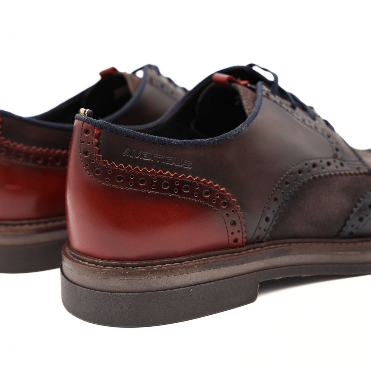 AMBITIOUS DERBY 12391C 6811 MARRONE