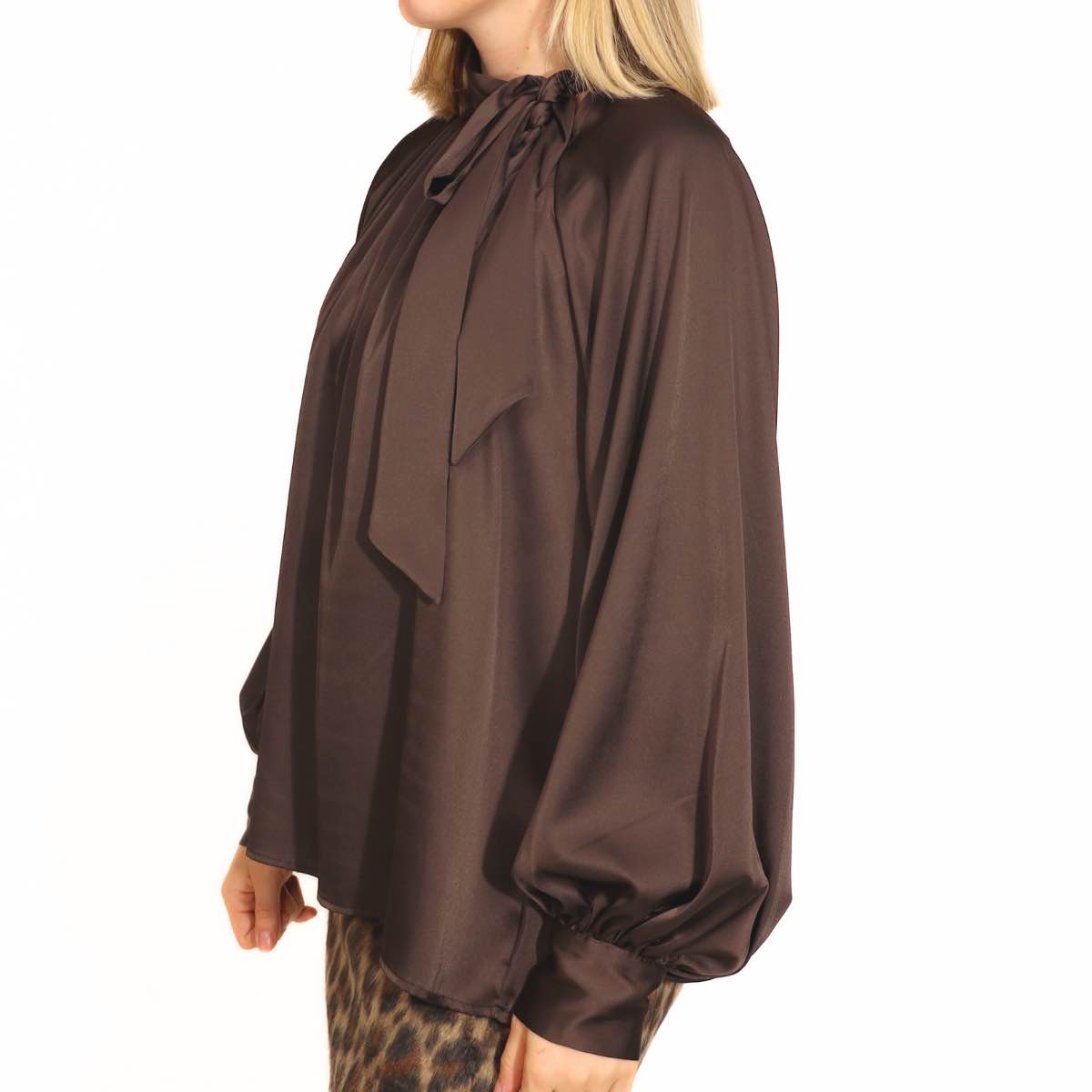 VICOLO BLUSA 1562 FIOCCO MARRONE