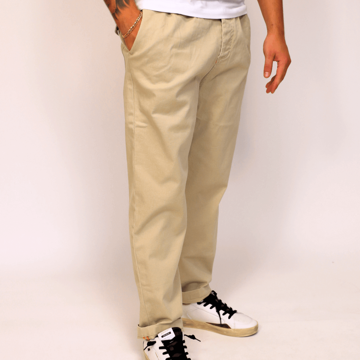 Pantalone BERNA 2522998 Beige visto frontalmente su sfondo neutro.