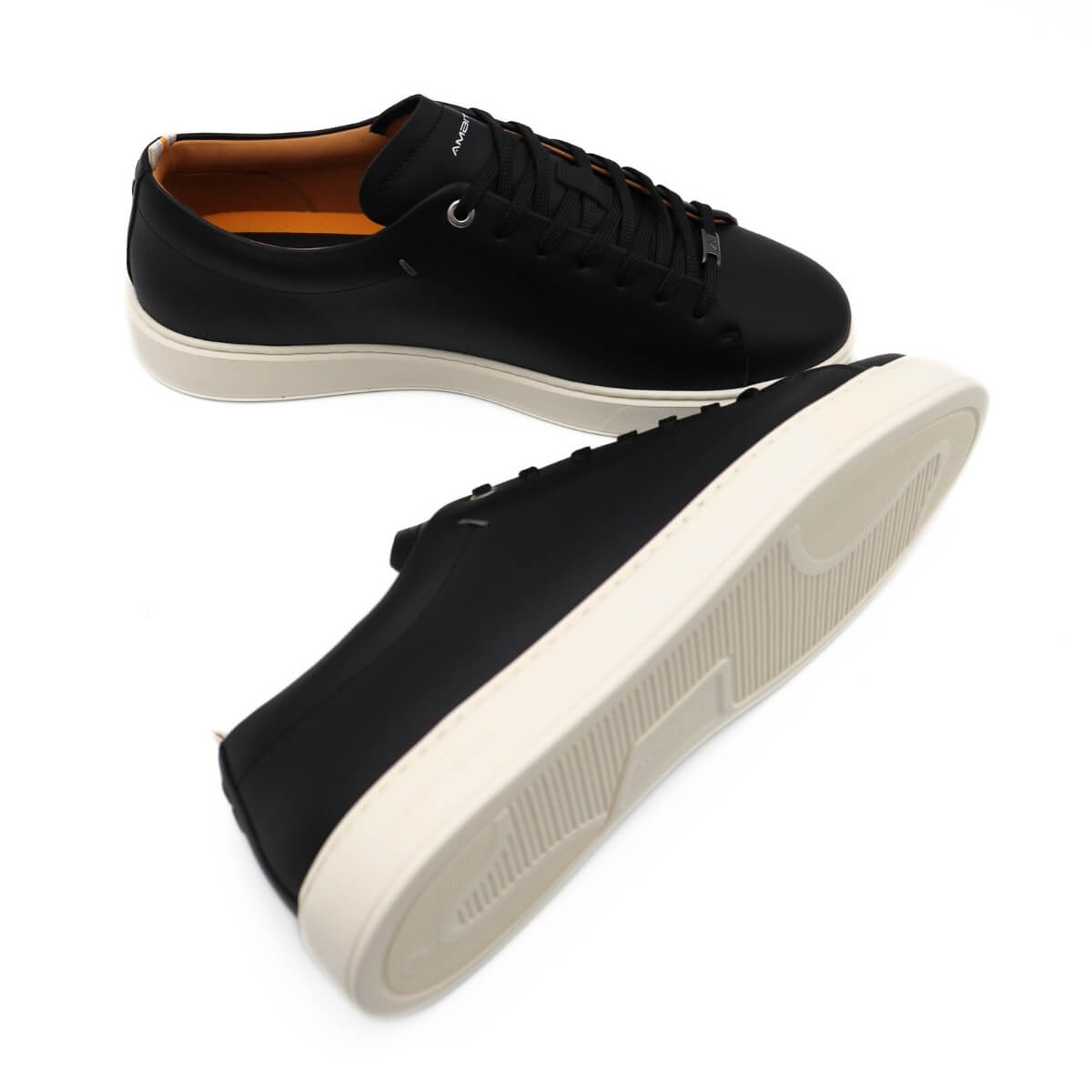 Scarpa Ambitious Sneakers nero in pelle elegante vista laterale
