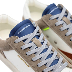 Sneakers Ambitious beige in pelle viste di lato.