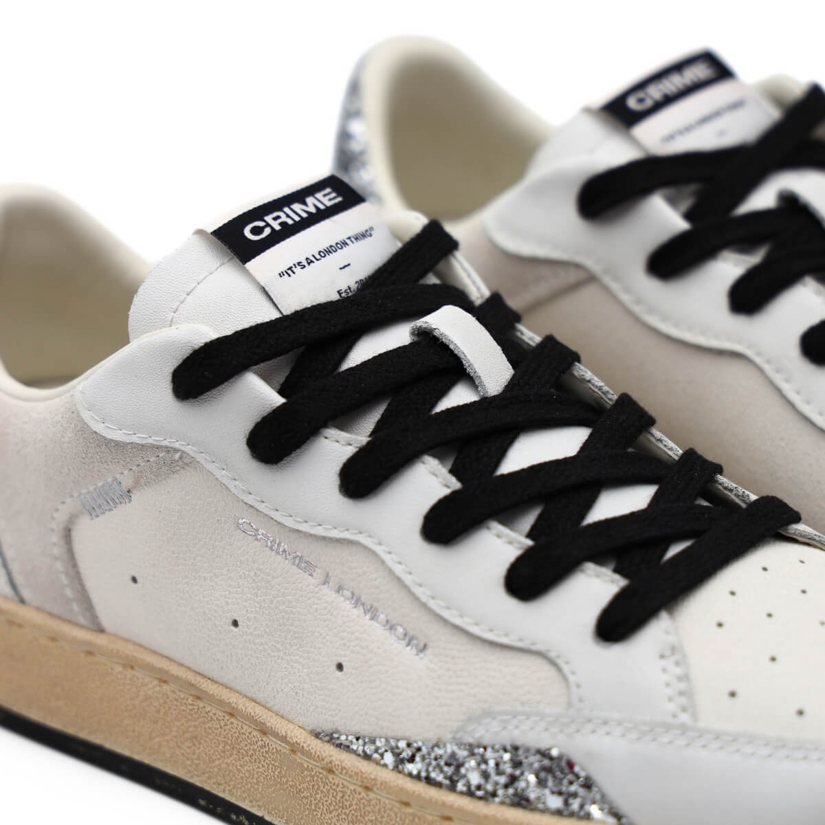 Dettaglio Sneaker Crime London Chelsea 21203 bianca con glitter argento
