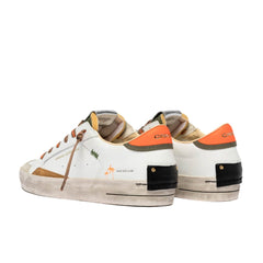 Sneakers Crime London Sk8 Deluxe bianco in pelle con talloncino arancione fluo