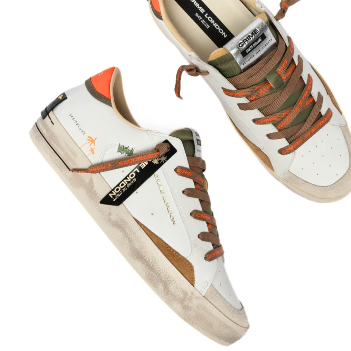 Sneakers Crime London Sk8 Deluxe bianco in pelle con dettagli verde e arancione fluo