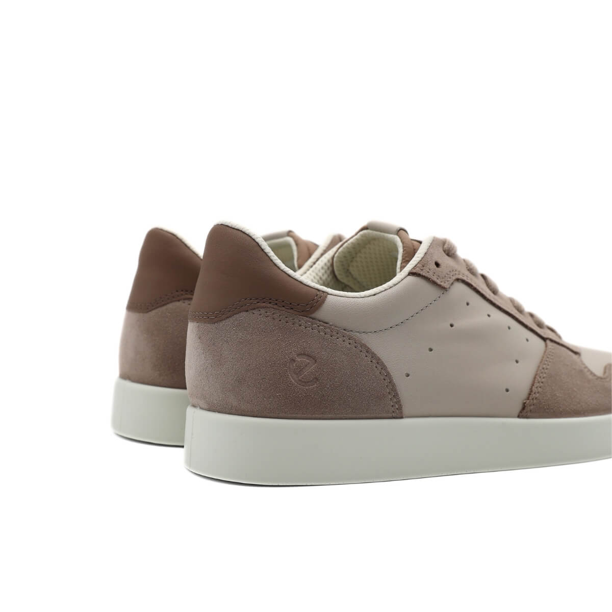 Sneakers Ecco Street Lite M taupe in pelle vista laterale