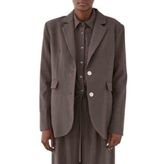 Giacca blazer ELEH grigia con linea essenziale e raffinata.