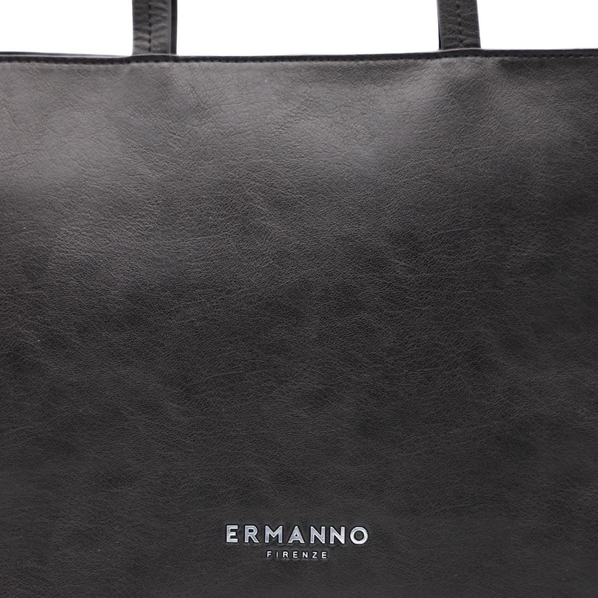 Dettaglio borsa Ermanno Scervino Vanessa 992 colore nero effetto similpelle