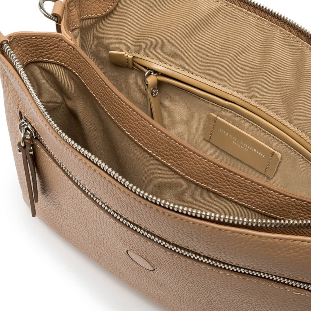 Borsa Gianni Chiarini Three Clay Natural in pelle martellata