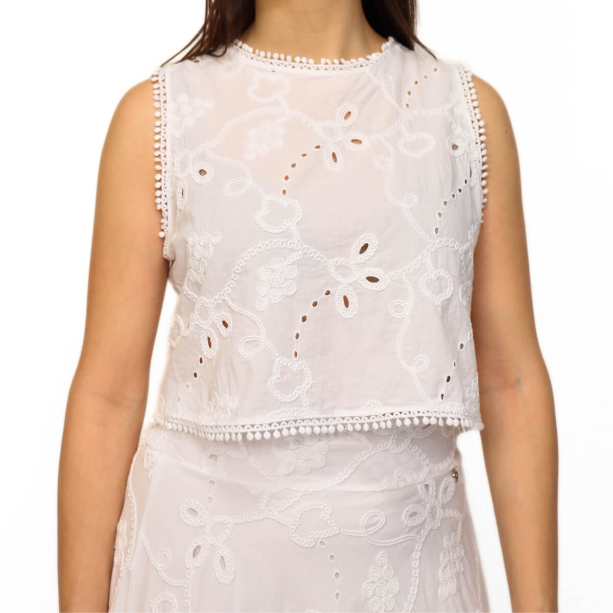 Top Goa Goa Cyra bianco con ricami decorativi