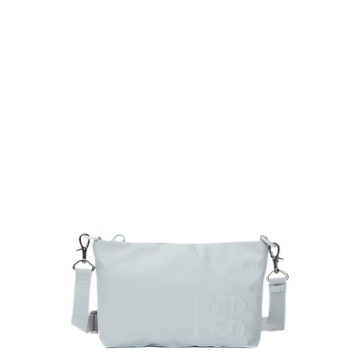Borsa a tracolla Mandarina Duck MD20 Ghiaccio indossata con look casual chic