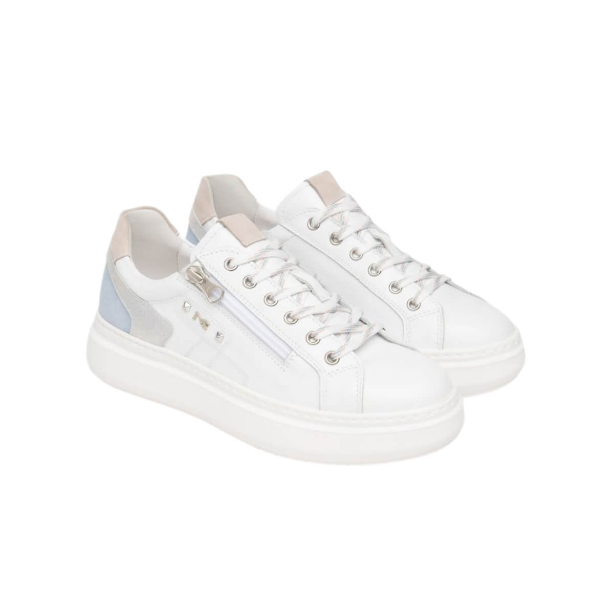 Sneakers da donna Nero Giardini in pelle bianca con inserti colorati.