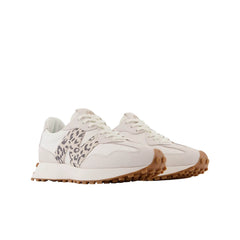New Balance 327 bianche con dettaglio animalier in suede e mesh