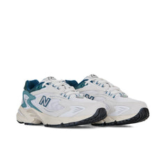 New Balance 725 ML725CM verdi vista laterale.
